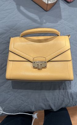 Micheal Kors Purse