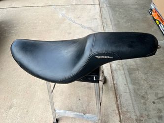 Dyna Seat like new