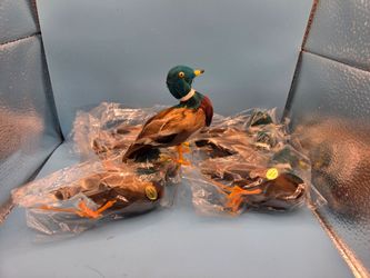 Lot X7 Vintage Mallard Duck Figurines with Real Feathers For Decoration Lot X7 Vintage Mallard Duck Figurines with Real Feathers For Decoration