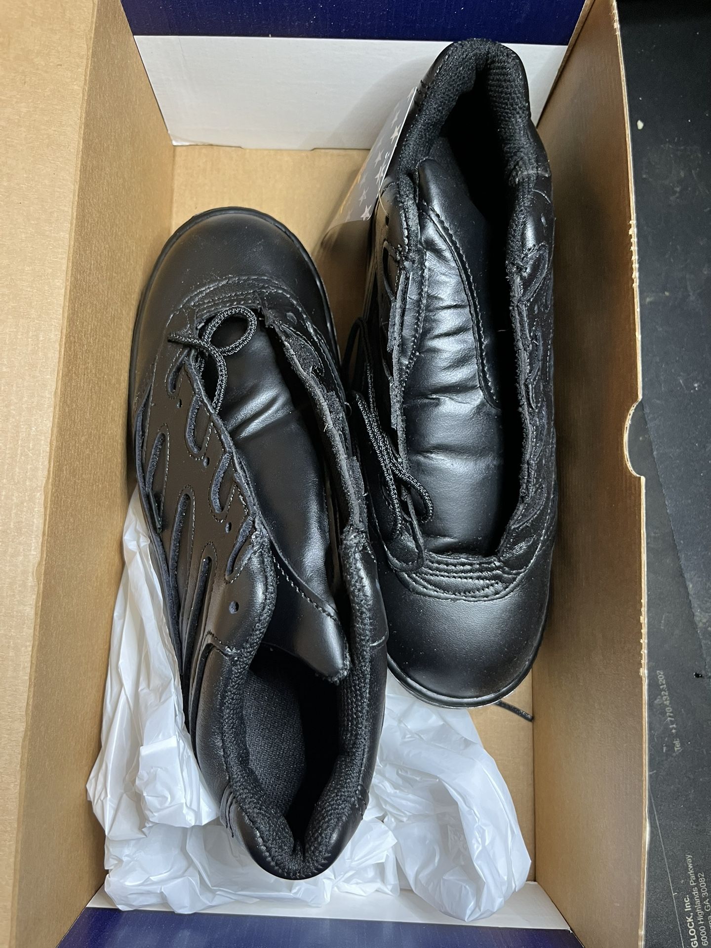 Women’s 7 Sneakers Black Brand New