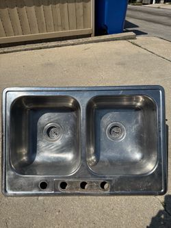 Kitchen double sink