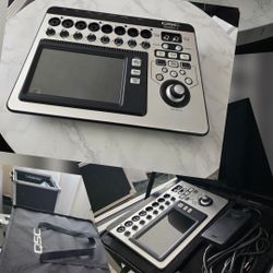QSC TOUCHMIX