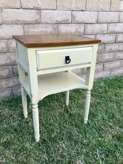 Vanilla Cream Brown One Drawer Side Table Nightstand