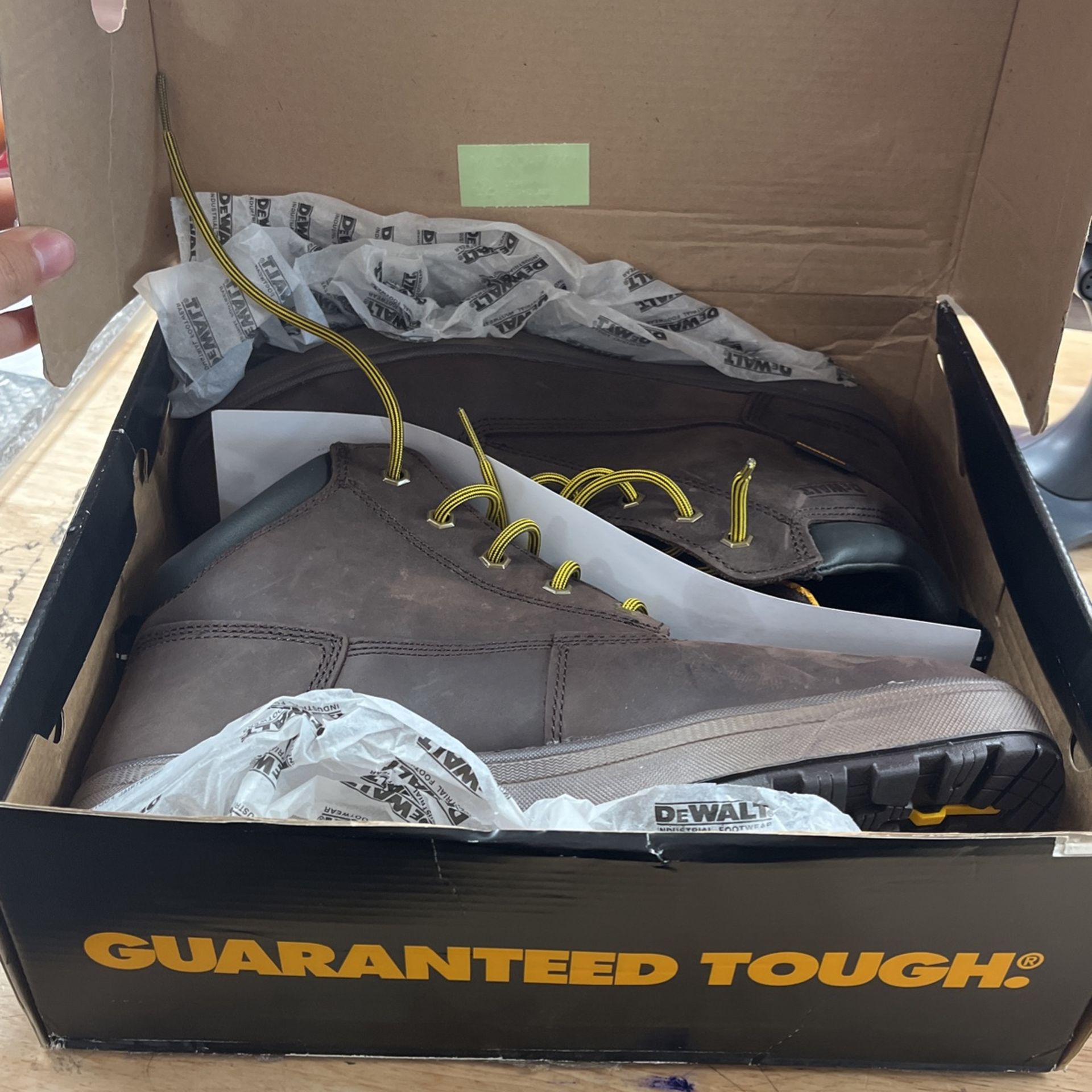 DEWALT Men s Helix PT WP Waterproof 6 in. Work Boots Soft Toe Brown Crazy Horse Size 11 W for Sale in Avondale AZ OfferUp