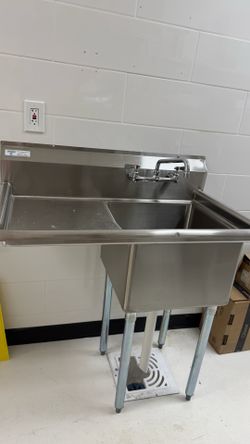 Single compartment sink  with left drainboard