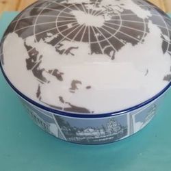 tiffany 4" porcelain decorative bowl with lid mint smoke free pet free home