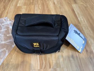 Ruggard DSLR / Mirrorless Camera Shoulder Bag – New with Tags