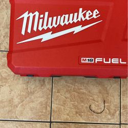 Milwaukee Case