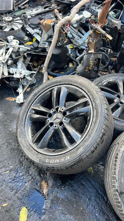 Mercedes-Benz Wheel with Tire 225/45zr17