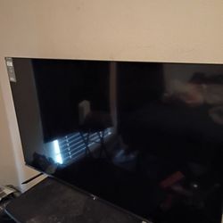 55 Inch Hisense TV(No Remote)