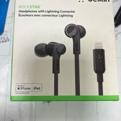 Headphones With Lightning Connector
