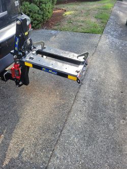 Motorcycle hitch hauler
