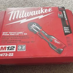 Milwaukee 2473-22 M12 Force Logic Press Tool KIT 