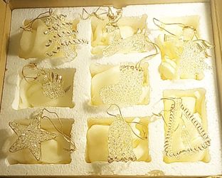 Vintage Set Of 8 Blown Glass Christmas Ornaments With Gold Trim 