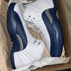 Jordan 12 French Blue Size 9| $215