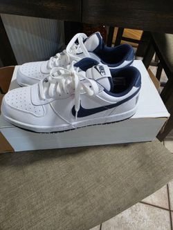 Nike Size 8 Men