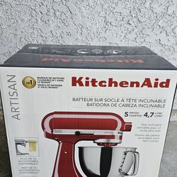Artisan® Series 5 Quart Tilt-Head Stand Mixer
Empire Red
Empire Red