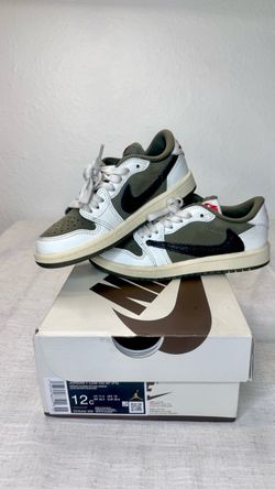 Travis Scott Nike Jordan 1 Low SP Kids Sneakers in Olive/White/Black Travis Scott Medium Olive PS 12C