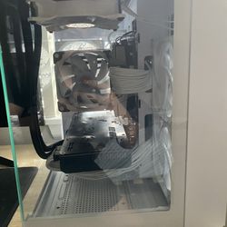 White Gaming Pc