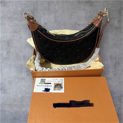 Halfmoon bag