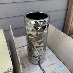 Vases Ceramic Box With 8 Vases For $50