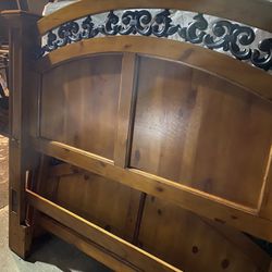 Bedframe & mattress