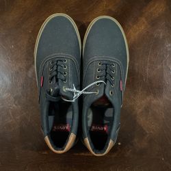 NEW LEVIS Men’s shoes size 10