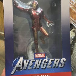 Iron Man Statue