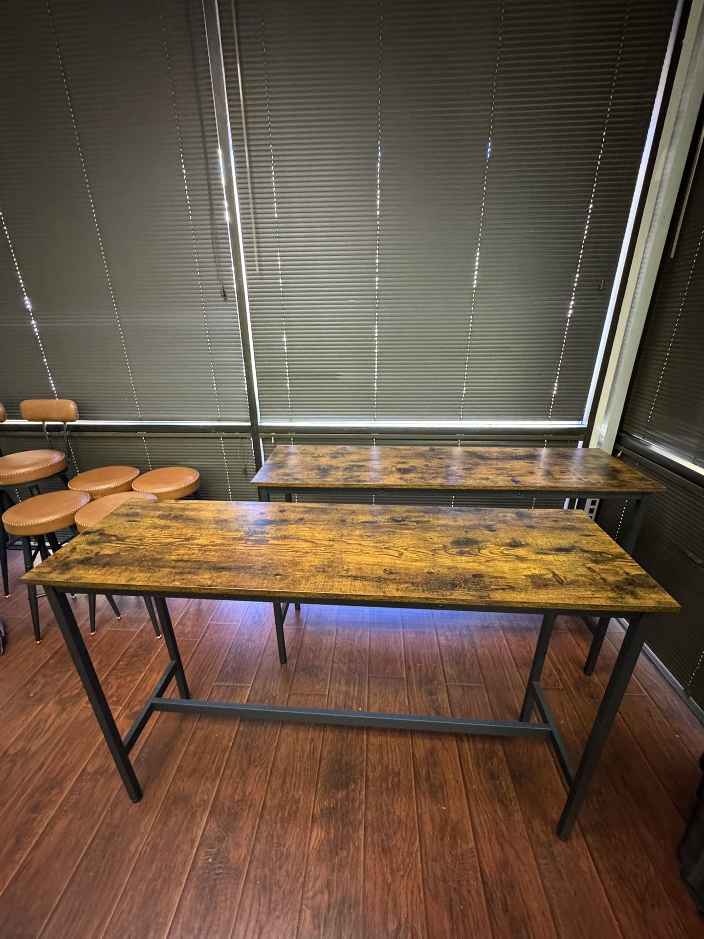 Bar Table