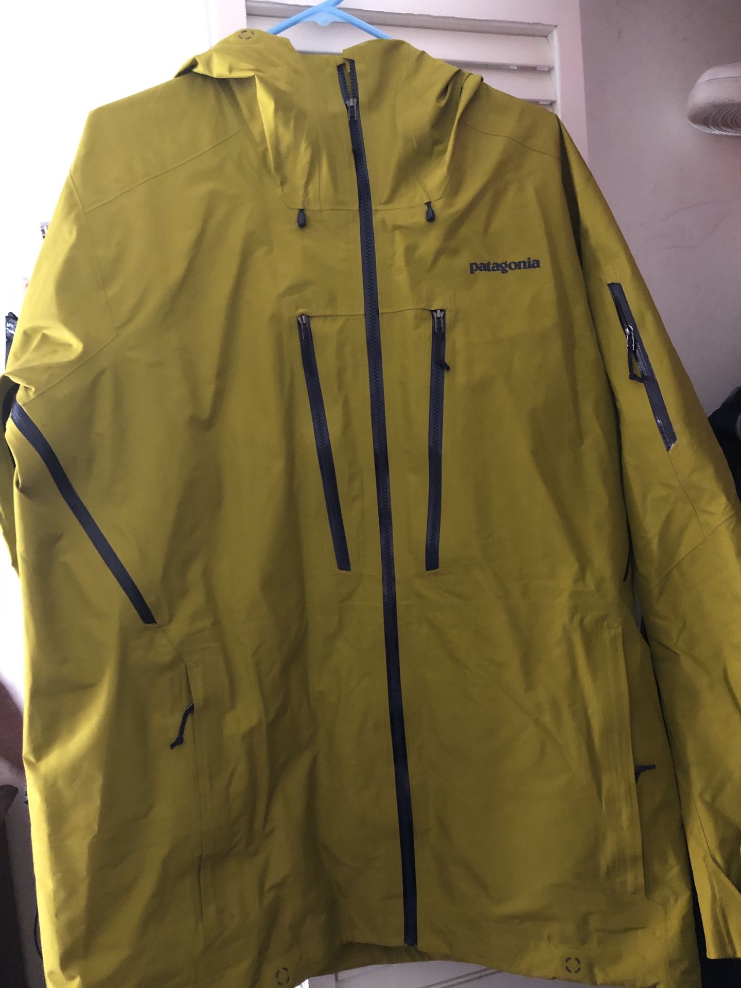 Patagonia Wet Weather Pro (New with Tags)