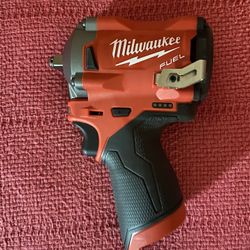 MILWAUKEE FUEL 3/8 STUBBY IMPACT W DRILL  1554-20 ( No Battery No Charger  )