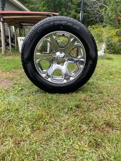 Wheels and tires P275/60R20