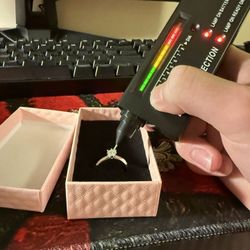 VVS1 Moissanite Engagement Ring 0.5 Carats