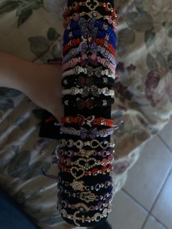 Pulseras/ Bracelets  