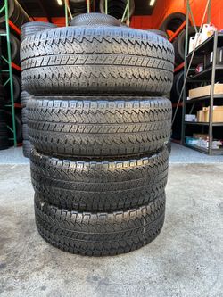 275/60/20 Bridgestone Dueler AT
