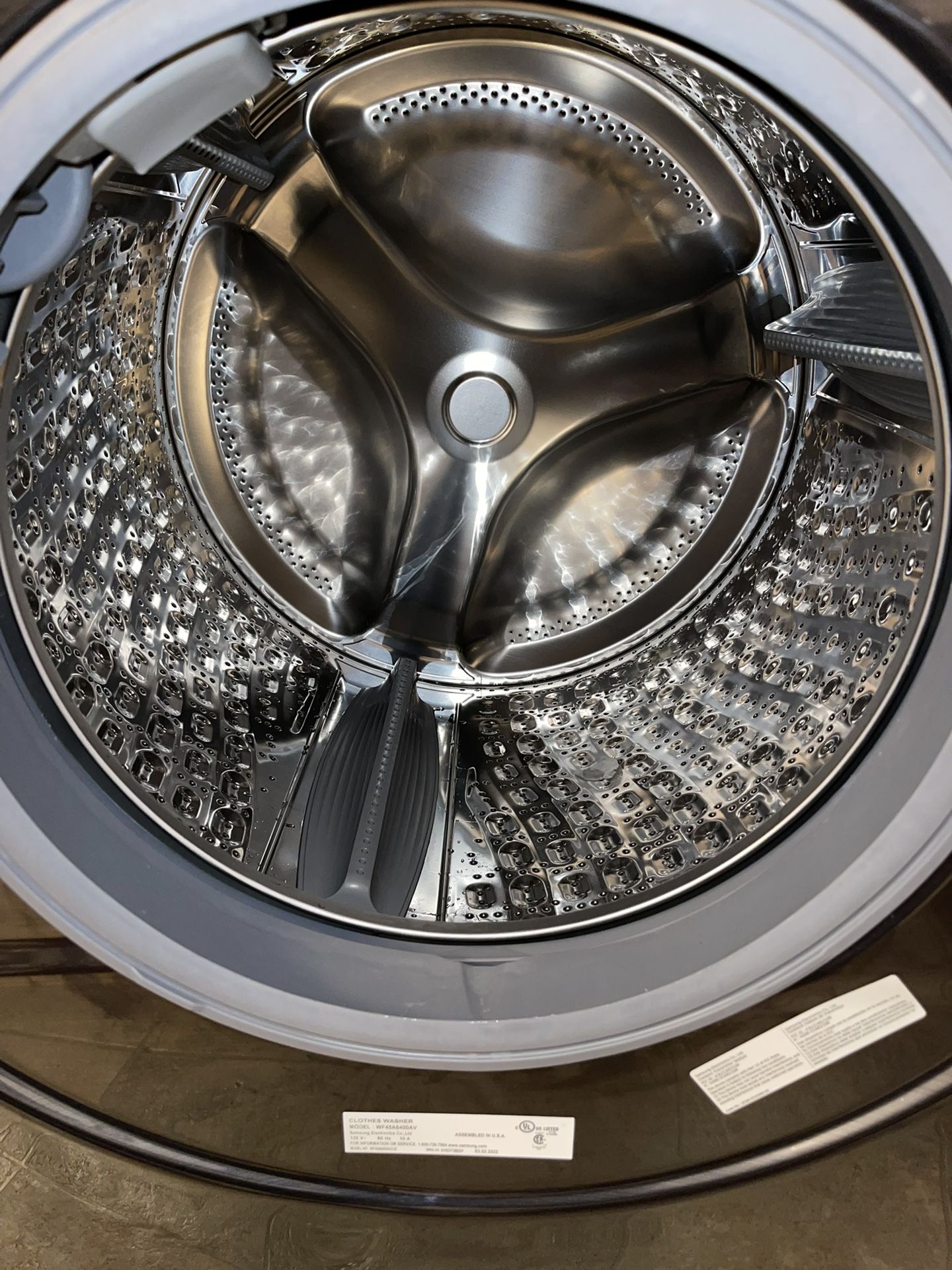 *Like NEW Scratch & Dent* Samsung 4.5cu ft High Efficiency Stackable