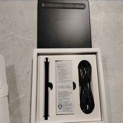 Wacom Intuos Small Graphics Drawing Tablet