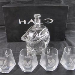 Ukonic Halo Infinite Master Chief Helmet Decanter set in great condition