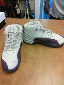 Girls sz 3 retro Jordans