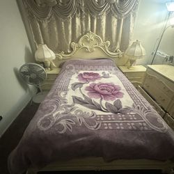 Queen Bed Set 