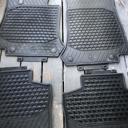 Mercedes Benz Factory Black Rubber Mats 