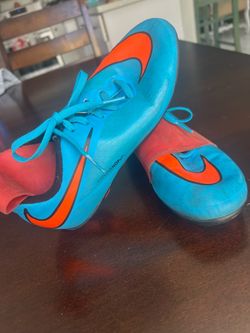 Nike blue /orange Soccer youth cleats size 3y