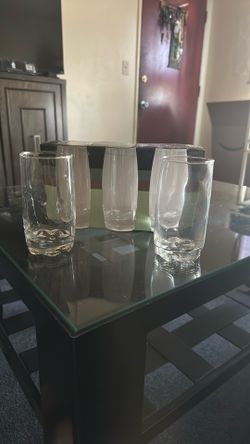 Clear Glass Drinking Glasses Set of 3 $ 2 each