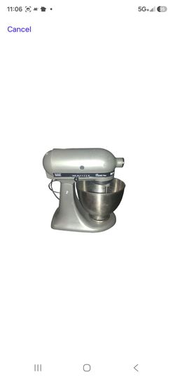 KitchenAid Classic Plus Stand Mixer Must go today!