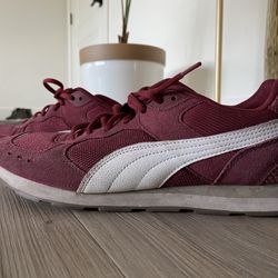 Mens PUMA  Size 10.5