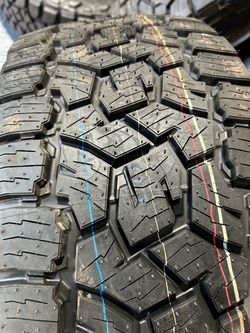 305/45R22 Toyo