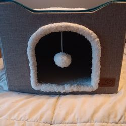 Cat Bed And Hide