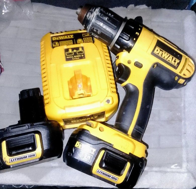 DeWalt 18V Cordless Compact Drill//Driver