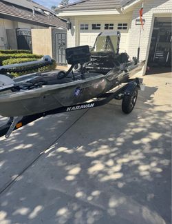 Bonafide XTR130 Fishing Kayak with Karavan Trailer
