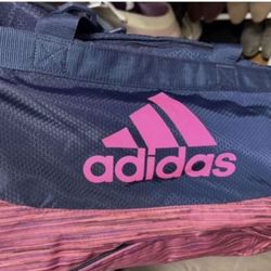 Womens Medium Adidas Duffle Bag Like New 